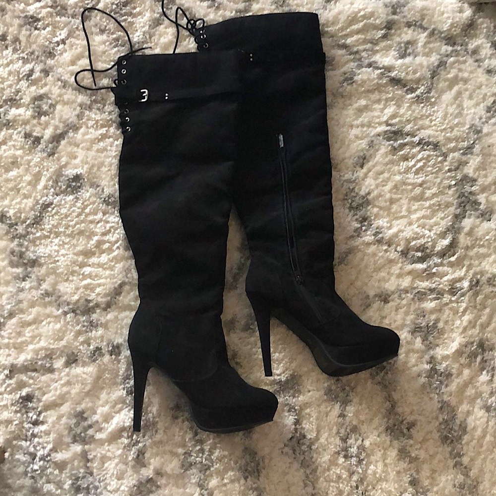 Bertinni black high heel boots 👢